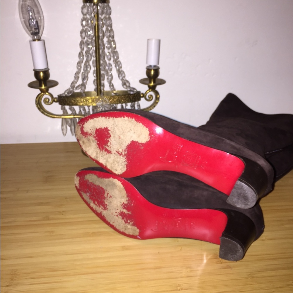 ❤️SOLD❤️Christian Louboutin Suede Zip up Boots - Picture 4 of 10